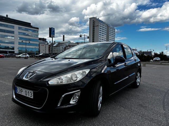 Peugeot 308 2011