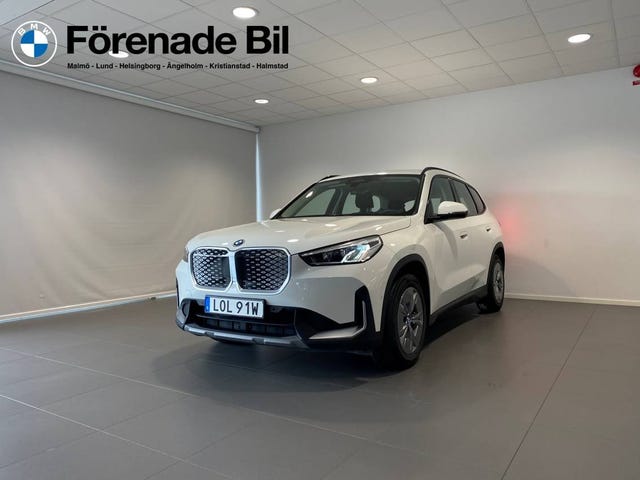 BMW iX1 2025
