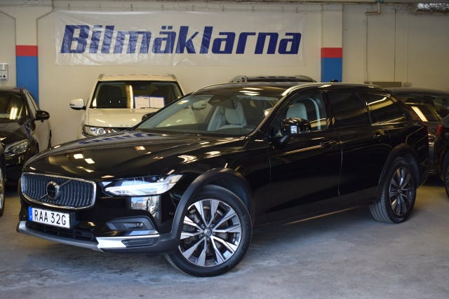 Volvo V90 Cross Country 2023