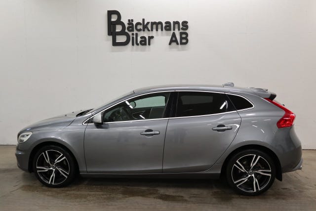 Volvo V40 2019