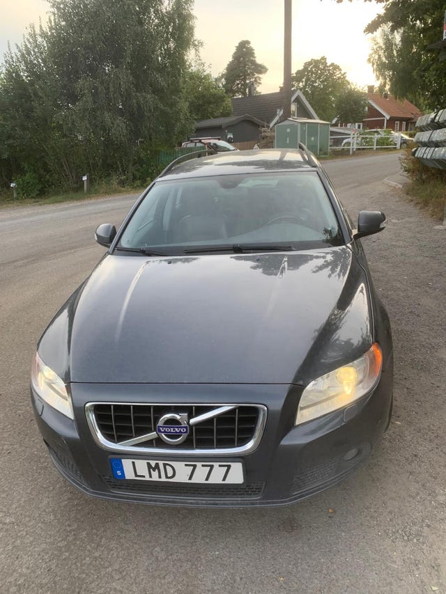 Volvo V70 2011