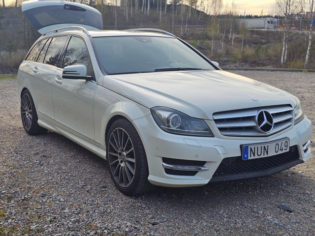 Mercedes-Benz C220 2012