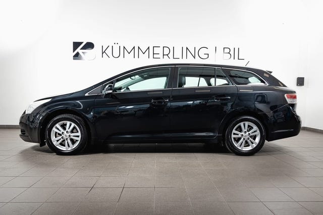 Toyota Avensis 2010