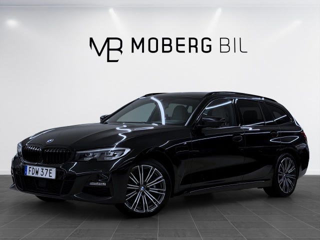 BMW 330e 2021