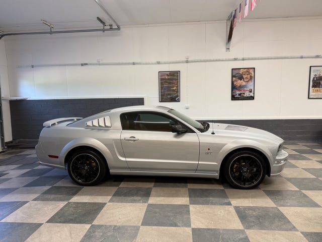 Ford Mustang 2005