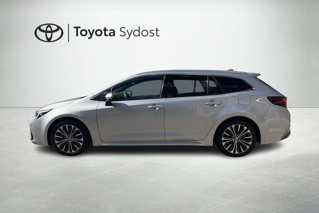 Toyota Corolla 2025 – bild 4