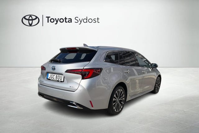 Toyota Corolla 2025 – bild 3