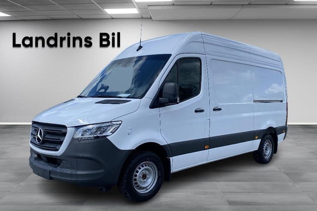 Mercedes-Benz Sprinter 317 2026