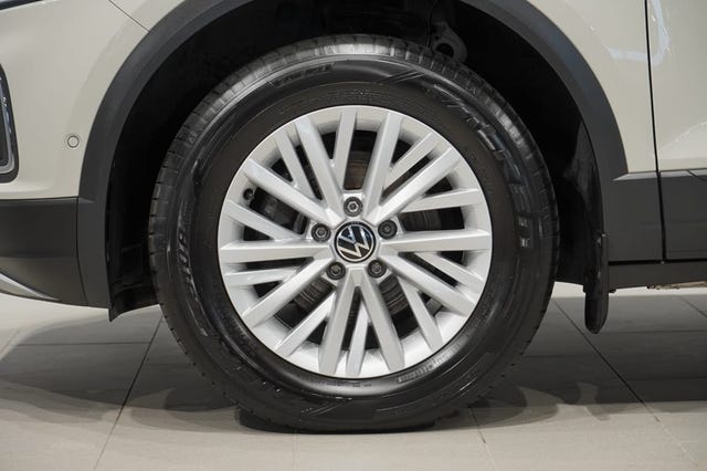 Volkswagen T-Roc 2023 – bild 4