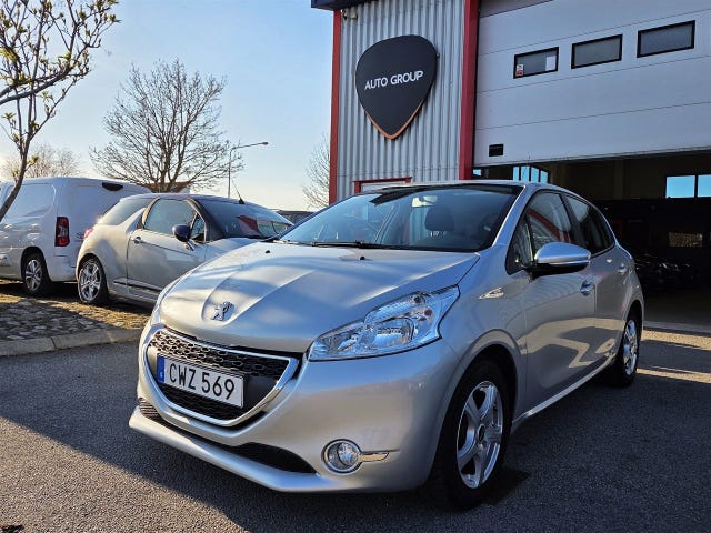 Peugeot 208 2014