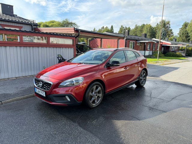 Volvo V40 Cross Country 2014