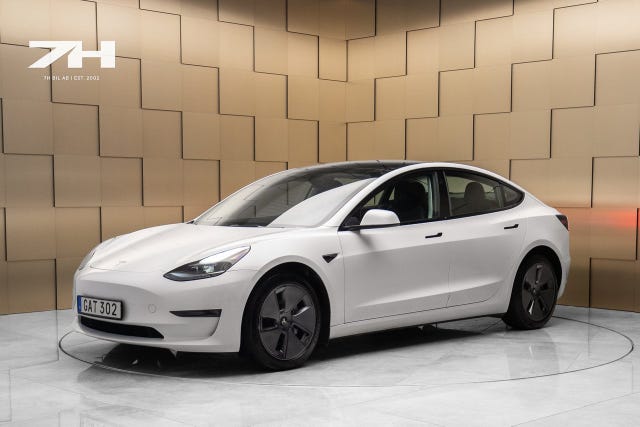 Tesla Model 3 2023