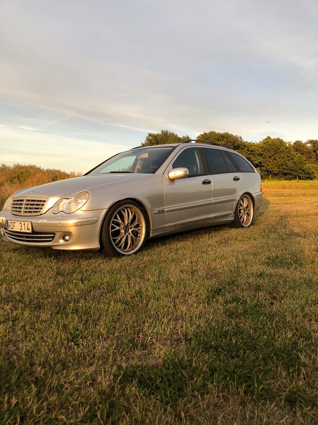 Mercedes-Benz C230 2005