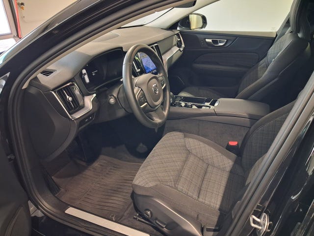 Volvo V60 2024 – bild 3