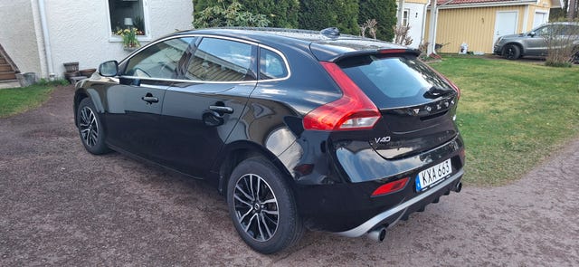 Volvo V40 2017