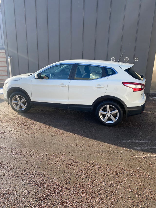 Nissan Qashqai 2015