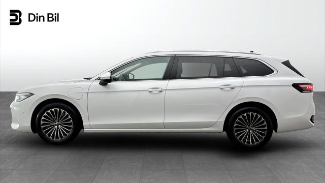 Volkswagen Passat 2025 – bild 2