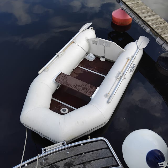 Fish 240 gummibåt - 1250 kr