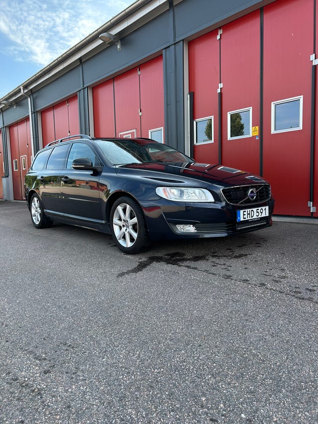 Volvo V70 2016