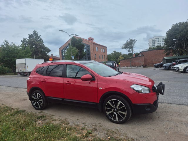 Nissan Qashqai+2 2011