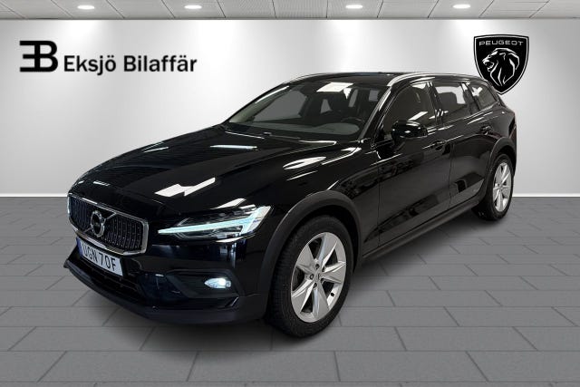 Volvo V60 Cross Country 2021