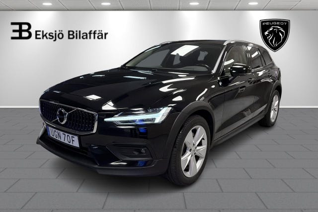 Volvo V60 Cross Country 2021