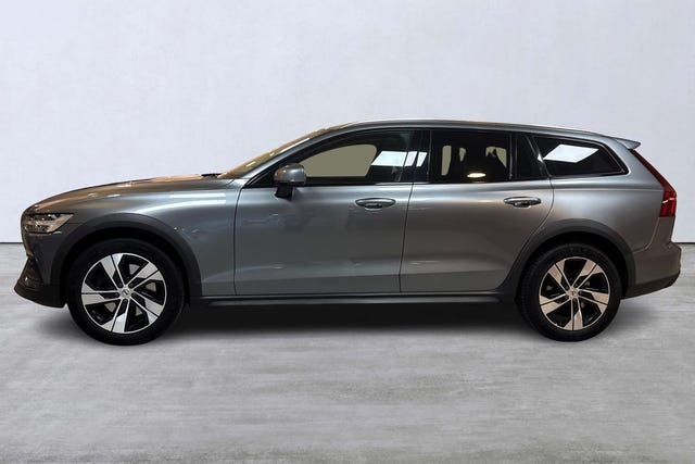 Volvo V60 Cross Country 2019 – bild 2