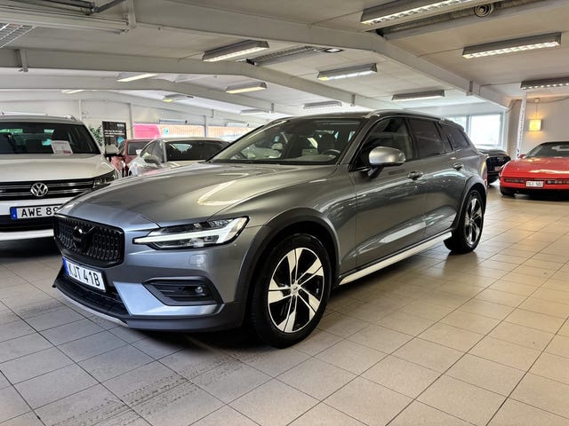 Volvo V60 Cross Country 2019