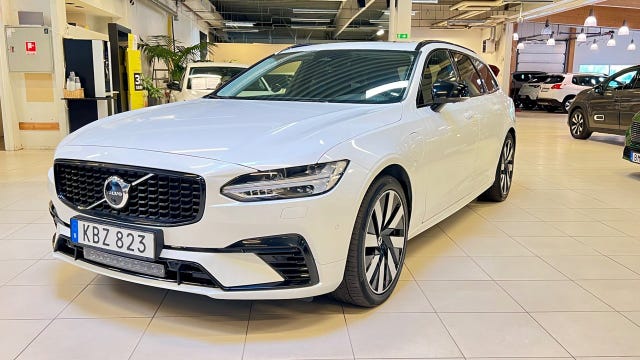 Volvo V90 2024
