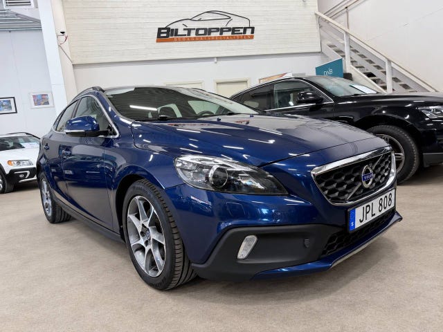 Volvo V40 Cross Country 2015