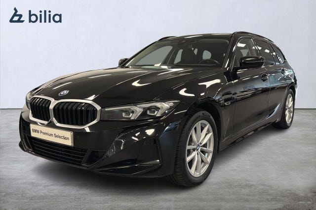 BMW 330e 2023