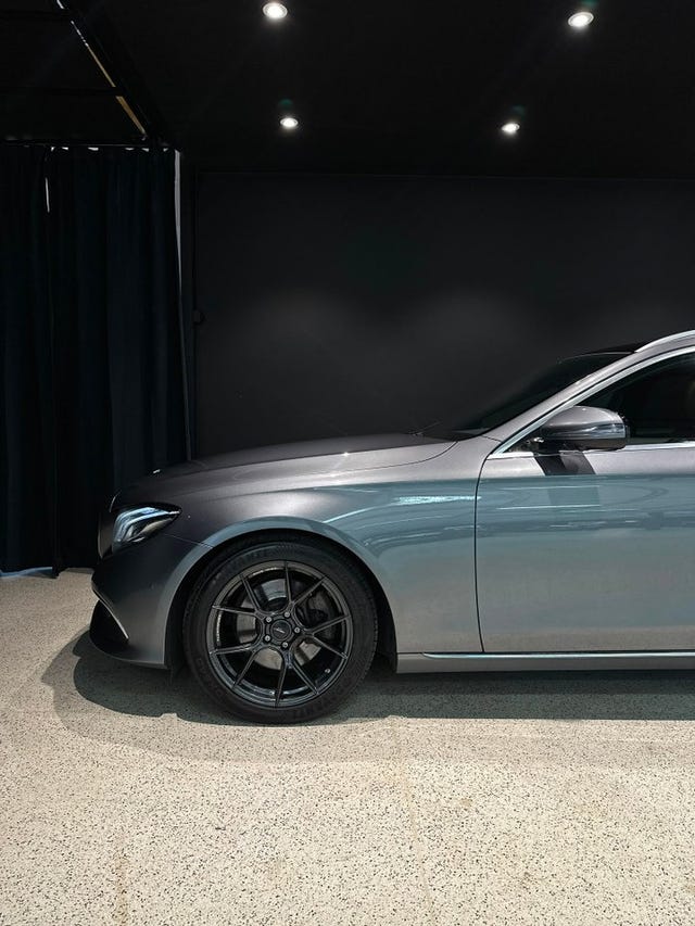 Mercedes-Benz E220 2019 – bild 4