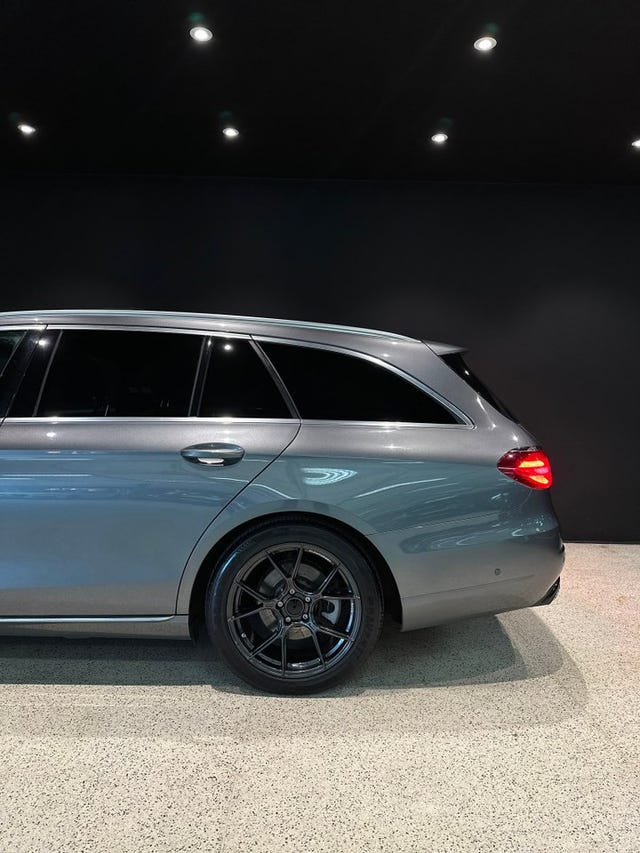 Mercedes-Benz E220 2019 – bild 3