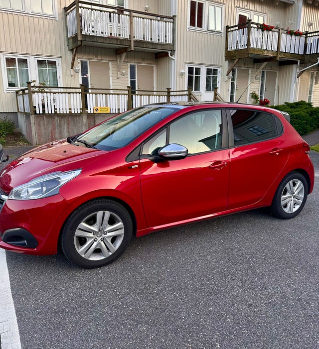 Peugeot 208 2016