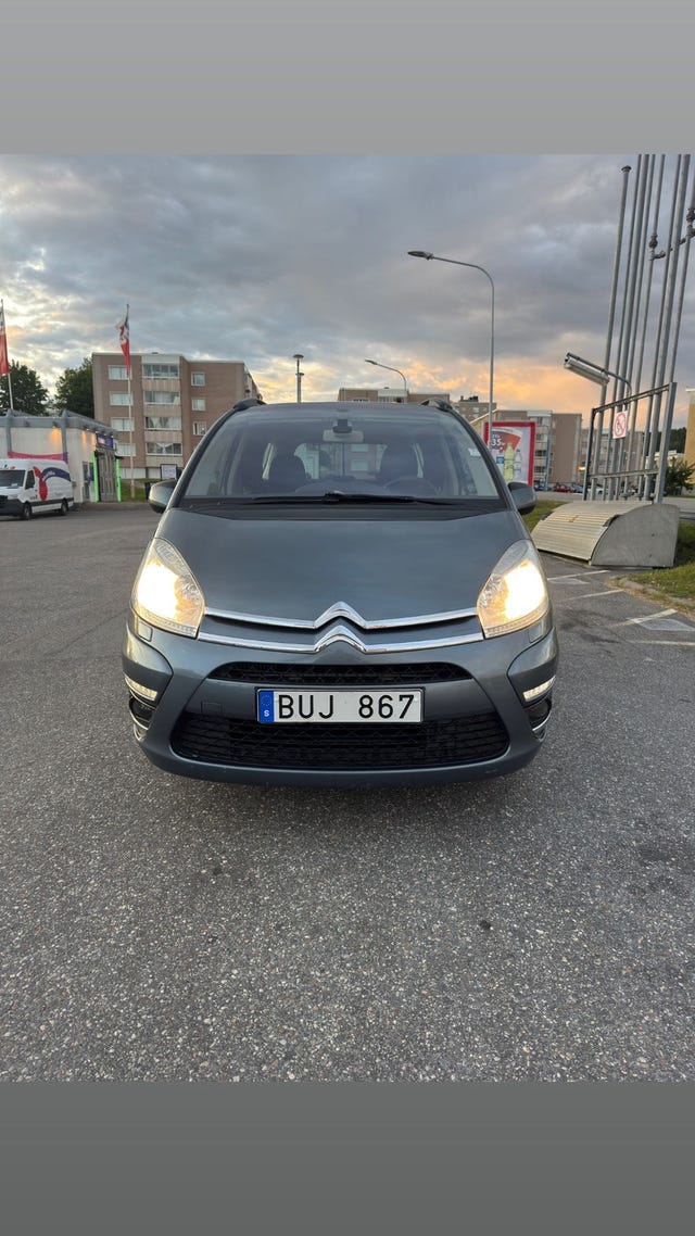 Citroen Grand C4 Picasso 2011