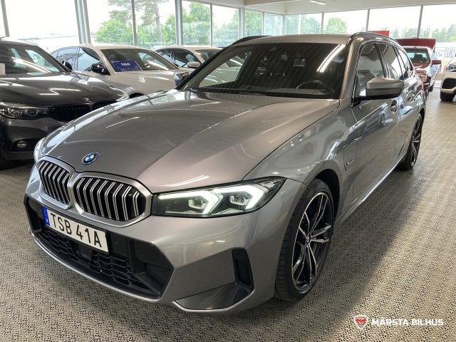 BMW 330e 2023