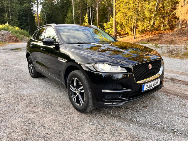 Jaguar F-PACE 2019