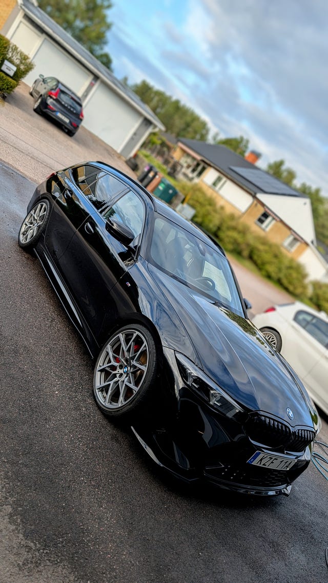 BMW 330e 2025