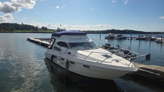 Sealine F37 - 2 x VP KAMD 44 (Axlar)