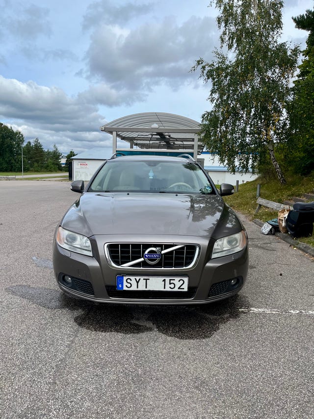 Volvo V70 2010