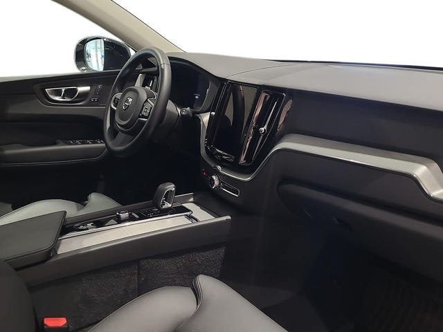 Volvo XC60 2025 – bild 4