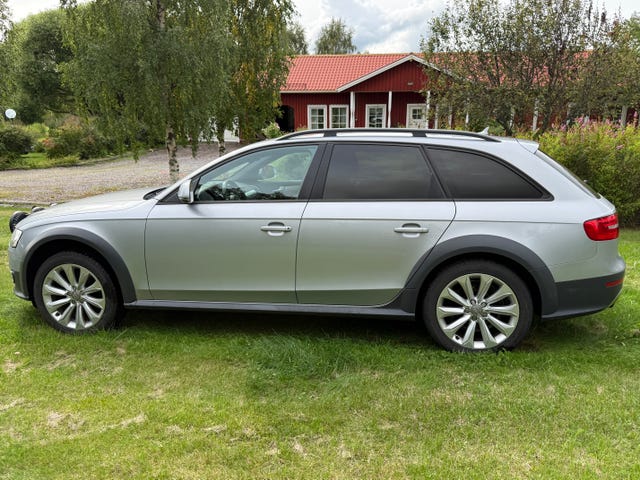 Audi A4 allroad 2015