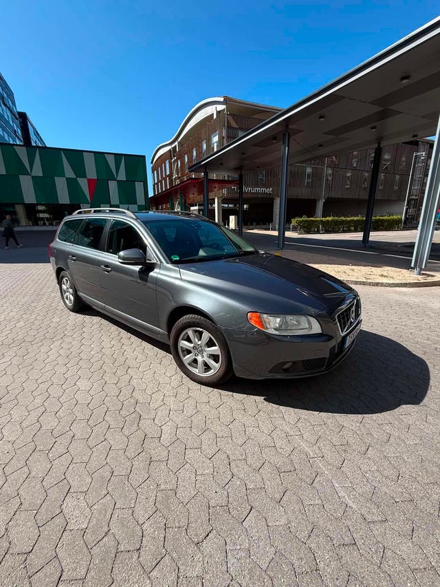 Volvo V70 2012