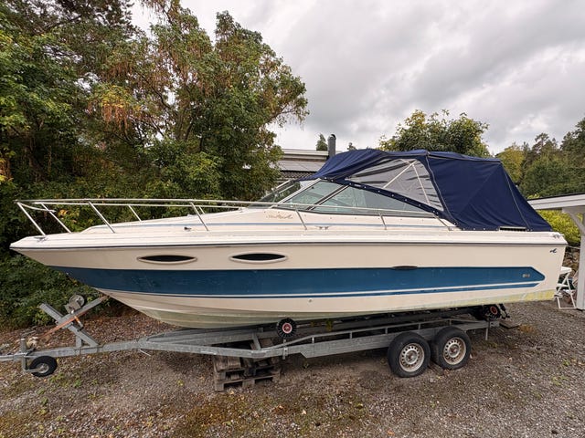 Sea Ray 230 CC Renoveringsobjekt