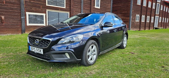 Volvo V40 Cross Country 2016