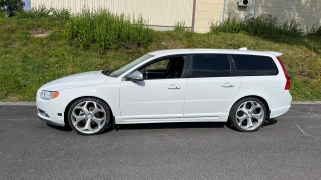 Volvo V70 2010