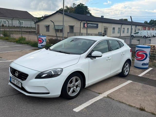 Volvo V40 2014