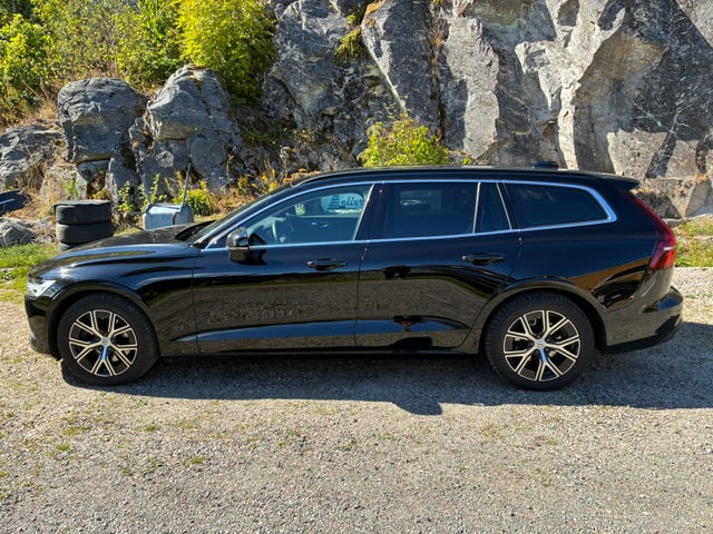 Volvo V60 2023