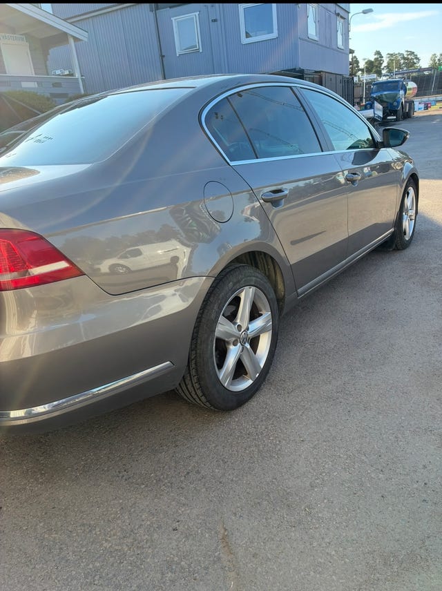 Volkswagen Passat 2011