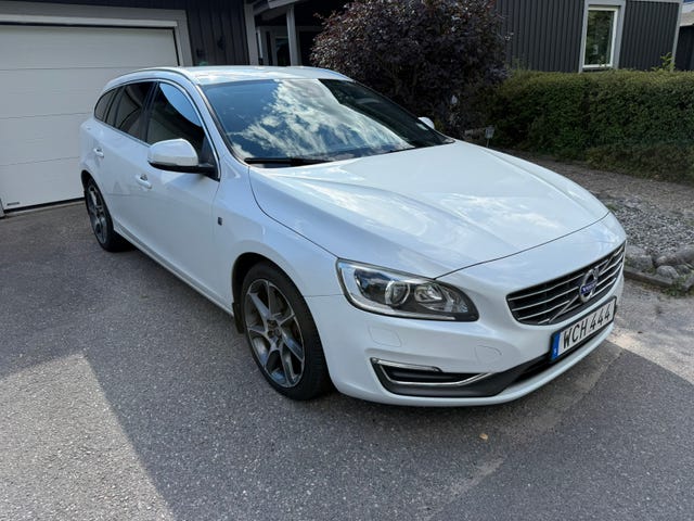 Volvo V60 2015